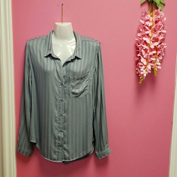 NWOT 💕💕Anthropologie Blue Shirt Blouse Top - Picture 1 of 12